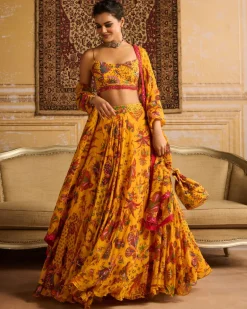 Yellow Highlighted Blouse And Highlighted Lehenga Set