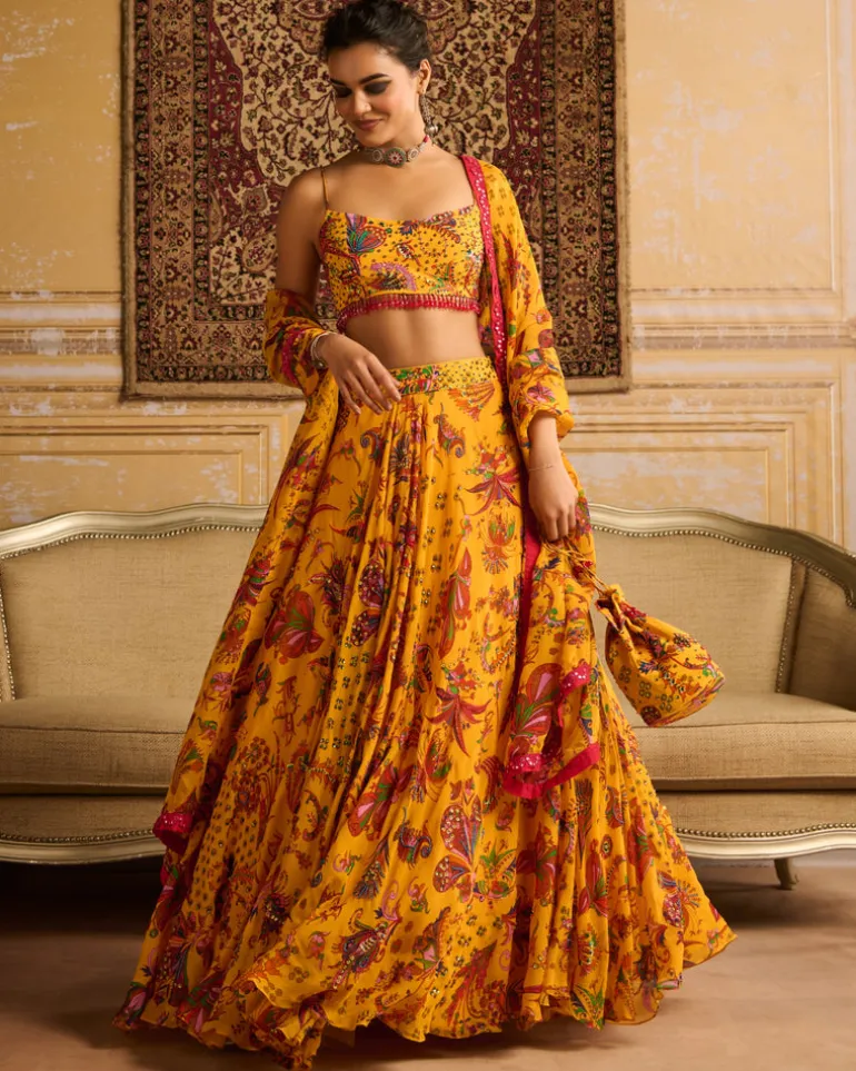 Yellow Highlighted Blouse And Highlighted Lehenga Set