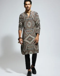 Zentangle Heavily Highlighted Kurta Set